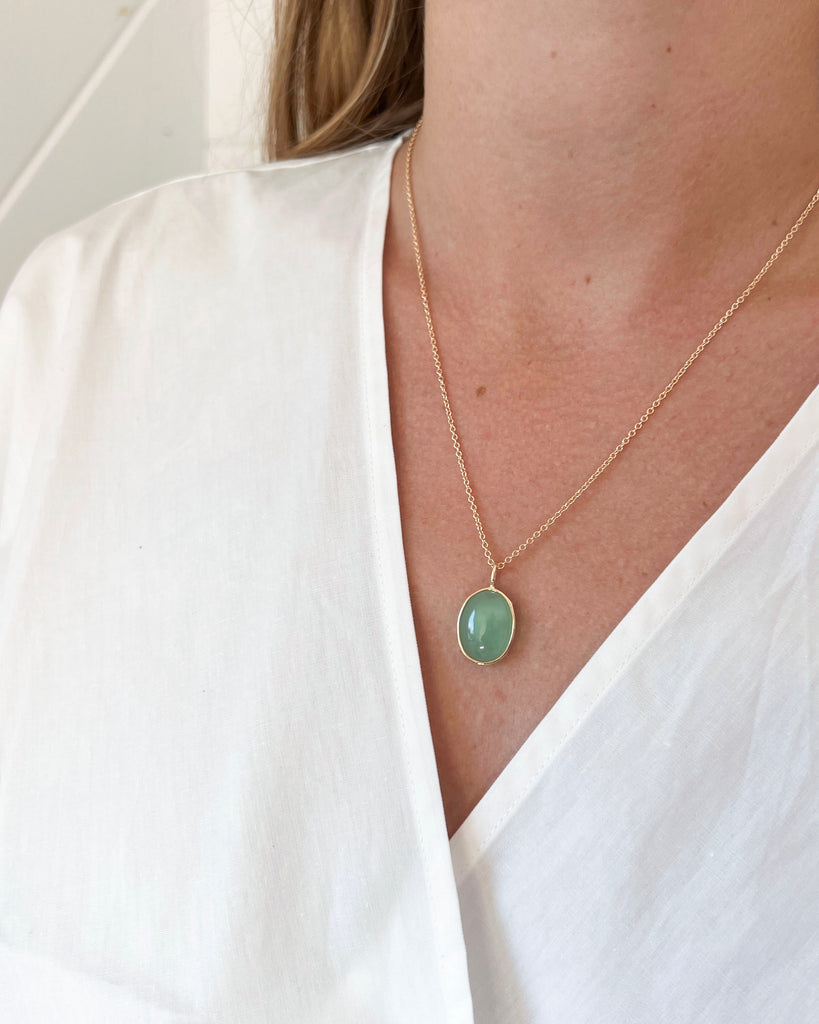 Green, White, Kelly Floating Pendant Necklace