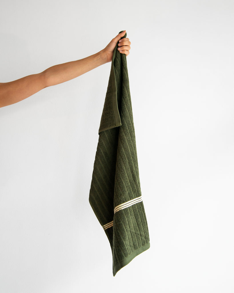 Baina - Emerald Hand Towel in Moss